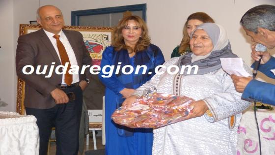 صوت وصورة..الأستاذة سليمة فرجي تخلق الحدث في عيد ميلاد الأميرة الجليلة للا خديجة وتكرم نساء العالم القروي
