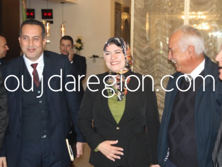 بشرى بلحسن..امراة تميز وريادة في البنك الشعبي وجدة بشرى بلحسن..امراة تميز وريادة في البنك الشعبي وجدة