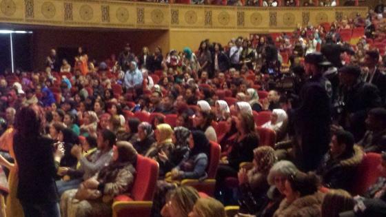 فيديو ..,كلمة بوجوالة التي جعلت أزيد من 1000 مواطن بقف وبصفق بمسرح محمد السادس بوجدة