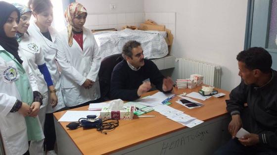 فيديو وصور..وجدة:1100 مستفيد من قافلة طبية لفائدة الباعة المتجولين وعائلاتهم