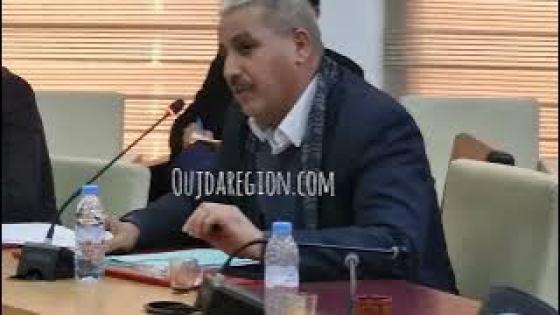 الحضوري رئيس اهل انكاد يطرح مشكل الواد الحار الذي تعاني منه احياء الجماعة