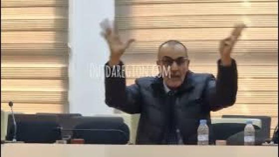 شاهدوا..بدون نفاق سياسي منتخب ينتفض في وجه الشركة الجهوية الشرق ويكشف المستور في التعامل مع الزبناء