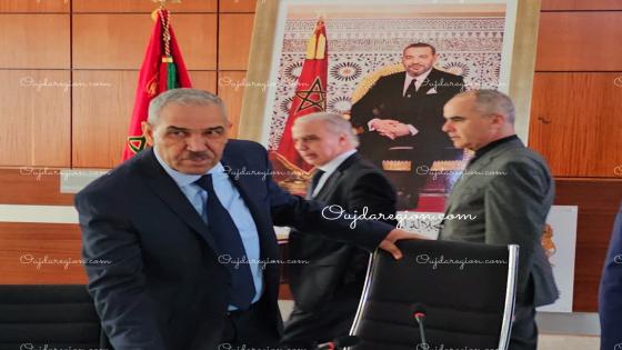 الوالي العطفاوي يتراس اجتماع هام بولاية جهة الشرق بحضور السادة العمال ومن اهم المحاور الصحة والشباب