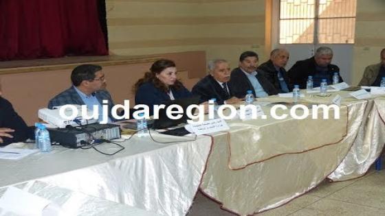 فيديو وصور..رئيس الجامعة الوطنية للتخييم والطيبي في لقاء مع الفاعلين في المجال بجهة الشرق