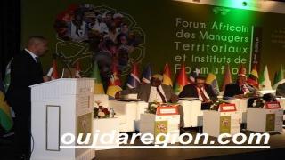 فيديو..رئيس السعيدية عمر ابن اسماعيل يرحب بوفود المنتدى الافريقي الثاني ويستعرض مؤهلات السعيدية