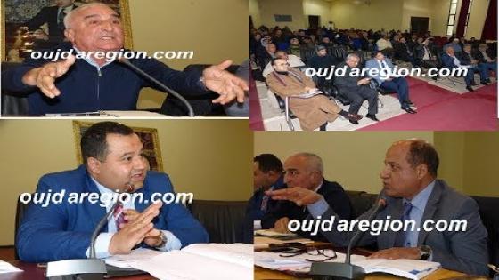 فيديو وصور…الغرفة التجارية للشرق تجمع الضرائب والجمارك بالتجار لطرح المشاكل وبسط الوضعية