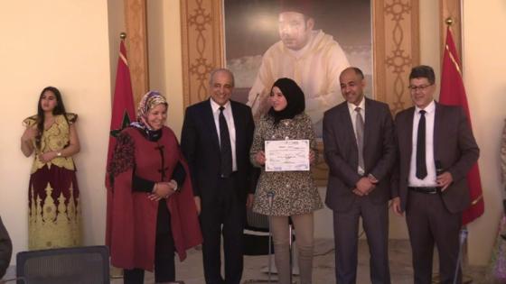 في اجواء مؤثرة ادريس بوجوالة يشرف على حفل تخرج في الخياطة