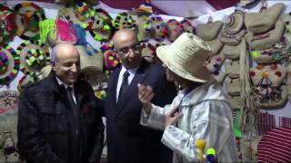 عامل اقليم الدريوش رفقة السيد ادريس بوجوالة يفتتحان المعرض الجهوي للصناعة التقليدية بمدينة الدريوش