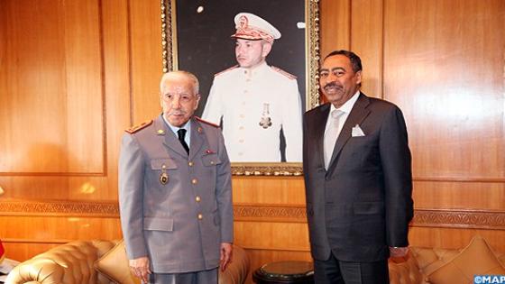 الجنرال دوكور دارمي المفتش العام للقوات المسلحة الملكية وقائد المنطقة الجنوبية يستقبل مساعد وزير الدفاع السعودي