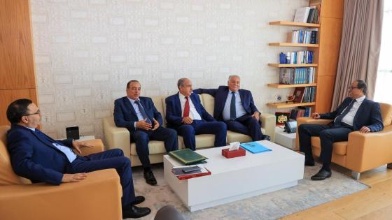 بنقدور رئيس جامعة وجدة السابق يتوسط زعماء الاخزاب السياسية