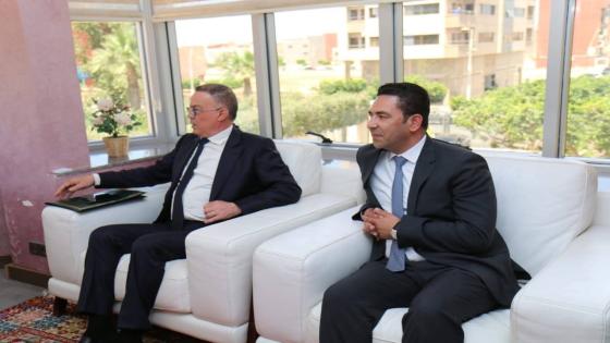 بوعرورو يهنىء بفوز المنتخب الوطني