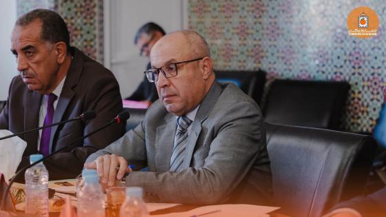 ابراهيمي يعقد دورة استثنائية عرفت المصادقة بالاجماع