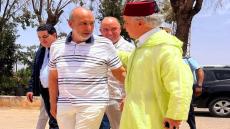 الشنوري عامل بركان يشارك 300 طفل فرحة ملابس عيد الفطر