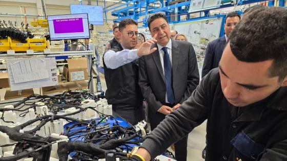 وجدة..كاتب الدولة حجيرة في زيارة وحدة صناعية عالمية للاسلاك الكهربائية