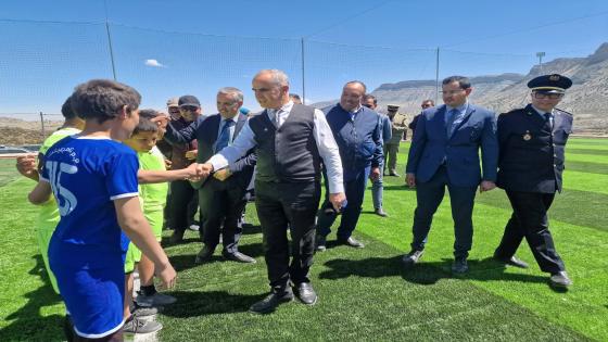 الحتاش عامل جرسيف بعمق الجبال لاطلاق ملاعب القرب وفك العزلة وتفقد الصحة وتشغيل المراة