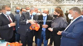 صديقي وزير الفلاحة والعامل حبوها يفتتحان اليوم الدراسي حول الفلاحة الدقيقة والذكية ببركان