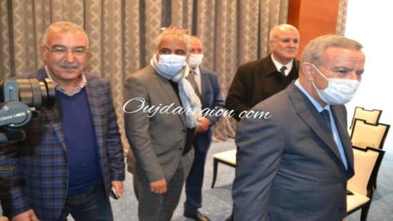 صوت وصور..اول لقاء للاحرار بالشرق بعد الانتخابات روح نضالية وتنويه بالزعيم اخنوش وفخر بقيادة الحكومة ومواصلة المسار