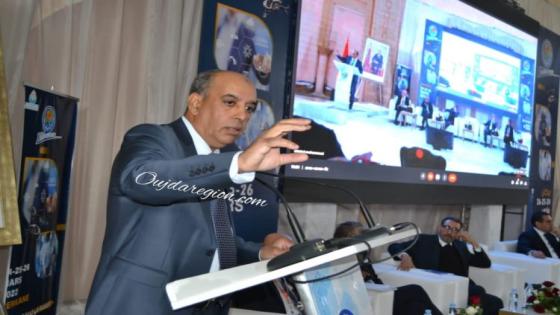 فيديو..حبوها عامل بركان ممفاكش مع الرقمنة وباغي يغرسها فالعلاقة بين الإدارة والمواطن لهذا السبب