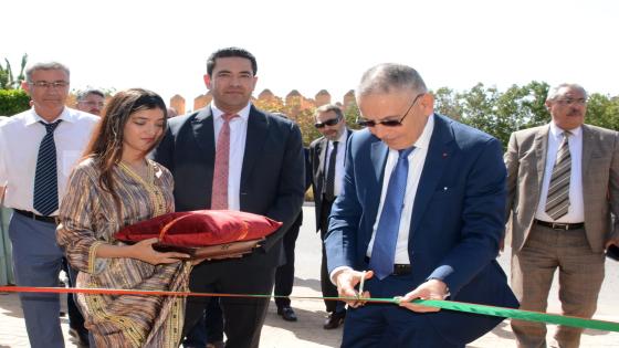 بوجدة..بعد اغلاقها لأسباب مجهولة ونوم المنتخبين الولي خطيب الهبيل يفتتح حديقة اسلي ويعيد لها جماليتها