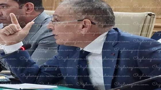 كواليس اجتماع الوالي خطيب الهبيل..تعليمات صارمة لرصد احتياجات “دوار بدوار”