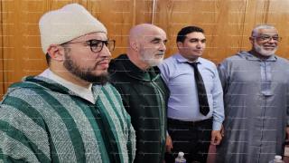 شاهدوا شيخ البودشيشية يتراس حفل الانصات للخطاب الملكي التاريخي لانتصار قضية الصحراء المغربية