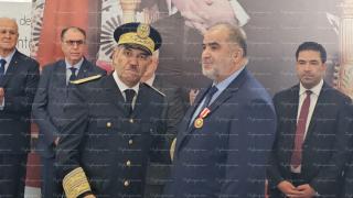 الوالي العطفاوي يوشح الدكتور حلوط وعدد من المنعم عليهم باوسمة ملكية سامية