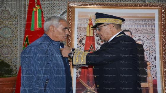 شكيب بلقايد عامل جرادة يترأس تحية العلم الوطني ويوشح المنعم عليهم باوسمة ملكية سامية