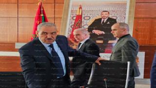 بحضور بوعرورو رئيس مجلس الجهة الوالي العطفاوي و عمال الأقاليم في لقاء لتتبع مستوى خدمات شركة التنمية ووكالة تنفيذ المشاريع ودراسة اتفاقية تأهيل المراكز القروية بجهة الشرق