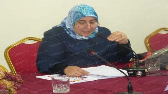 الاستاذة حياة بوبكر..عالمة ترعى شؤون الاسرة بوجدة