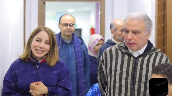 الشنوري عامل بركان يشارك الاطفال في وضعية صعبة افطار رمضان