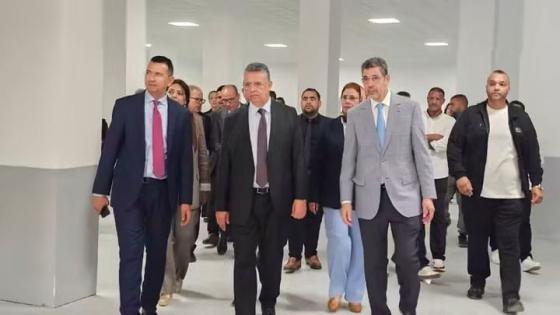 مرفوقا بالسيدين عبد النباوي والبلاوي..الوزير وهبي يدشن المحكمه الادارية بالرباط