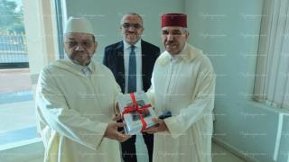 مركز الدراسات بوجدة يكرم الوالي امحمد العطفاوي