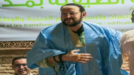 بعد اتصال هاتفي لمواساة اسرته شيخ البودشيشية يبعث رسالة تعزية في وفاة الشيخ لارباس ماء العينين