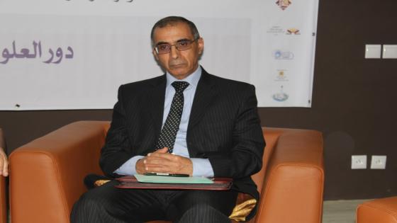 وجدة:عميد كلية الاداب يلقي كلمة توضيحية جول العلوم الانسانية والاجتماعية خلال افتتاح الأيام البيداغوجية