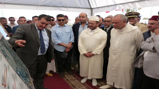بالفيديو والصور،الوالي مهيدية يفتتح الطريق الرابطة بين محطة القطار الجديدة وحي المير علي