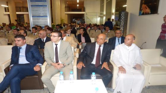 فيديو وصور…والي جهة الشرق يوشح المنعم عليهم بأوسمة ملكية