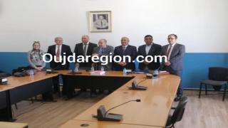 الف مبروك..المدير الإقليمي للجمارك بوجدة يناقش رسالة الدوكتوراه في الاقتصاد والتدبير