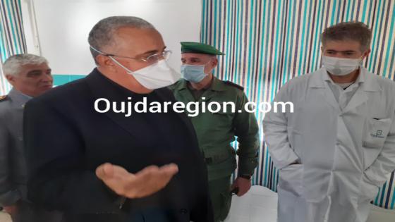 صوت وصور…الوالي الجامعي يقف على ظروف استقبال مرضى كورونا