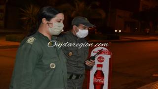 شاهدوا السلطة بوجدة تشدد على اغلاق المحلات قبل 10 ليلا