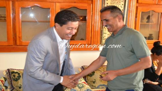 بالصور..بيوي يستهل الحرث بالهضاب العليا وسط إقبال ودعوة للاستمرار ودعم شاية وكاكا