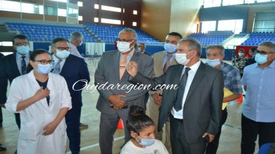 شاهد..الوالي الجامعي يطلق عملية تلقيح 187651 تلميذ بجهة الشرق