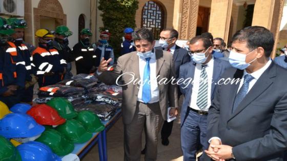 شاهد..الدولة المغربية تدعم عمال السندريات بجرادة