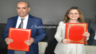 شاهد..بركان تعيش الحدث الوزيرة مزور تنبهر في مستوى تقدم الإقليم رقميا وحبوها يفتخر بالحصيلة