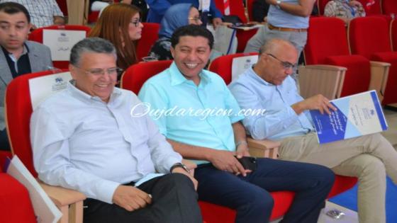 شاهد..وهبي وبيوي يتراسان بوجدة لقاء مع نساء البام بحضور الوزيرة مزور وعضوات المكتب السياسي ومنتخبات الجهة