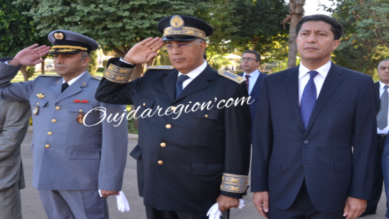 الجامعي والي جهة الشرق يترأس تحية العلم الوطني تخليدا لعيد الاستقلال المجيد