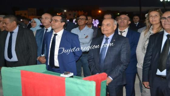 شاهدوا لحظة افتتاح العامل التويجر ساحة المسيرة الخضراء بالعيون الشرقية بعد بصمة العمران على جماليتها