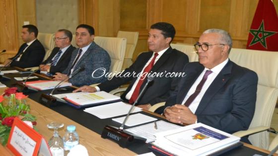 بيوي يترأس الدورة العادية التي تحمل مشاريع كبرى لجهة الشرق