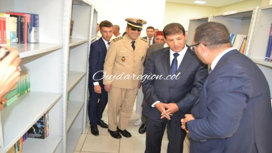 صوت وصور…عامل اقليم جرادة يدشن مكتبة بحاسي بلال