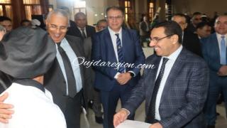 وجدة..الوالي الجامعي والوكيل العام للملك يوزعان مساعدات على سجناء سابقين