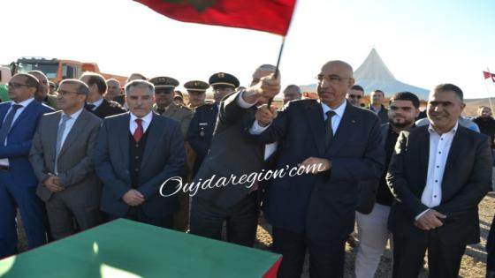 شاهدوا صديقي وزير الفلاحة وعامل الدريوش يطلقان من قلب الريف برنامج لتهيئة المسالك ونقط الماء